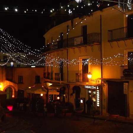 La Piazzetta 4* 파올라