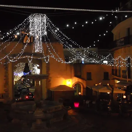 La Piazzetta Bed & Breakfast 4*