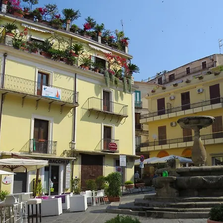 La Piazzetta 4* Paola