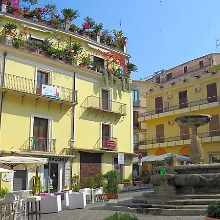 La Piazzetta Paola