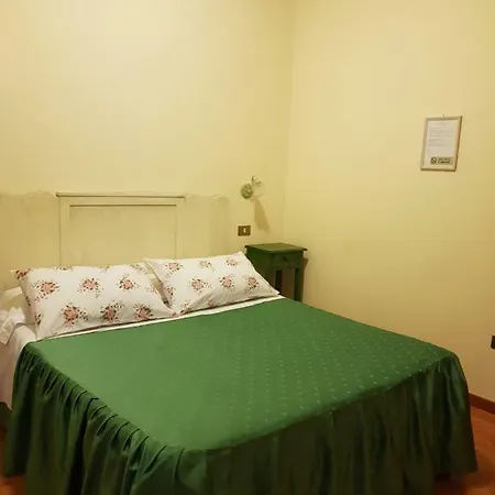 La Piazzetta Bed & Breakfast Paola