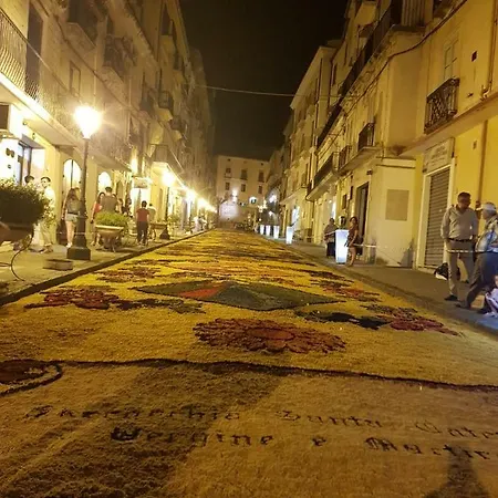 La Piazzetta 4* Paola