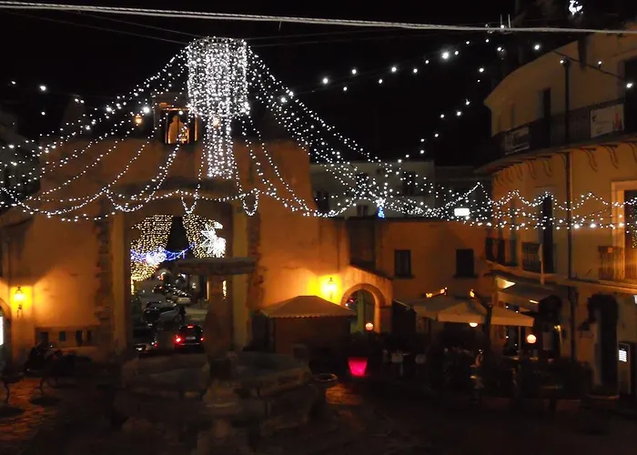 小广场住宿加早餐旅馆 住宿加早餐酒店 4*