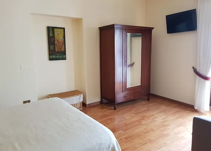 La Piazzetta Panzió Paola