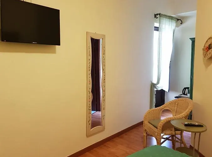 小广场住宿加早餐旅馆 住宿加早餐酒店 帕奥拉